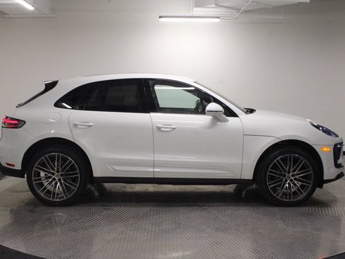 New 2026 Porsche Macan AWD/4WD image 8