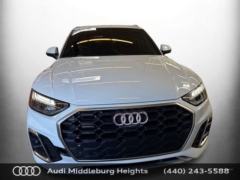 Used 2023 Audi Q5 2.0T Premium Plus w/ Premium Plus Package image 2