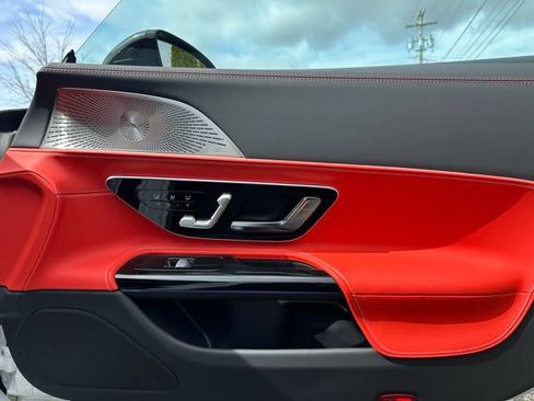 New 2026 Mercedes-Benz SL 63 AMG S e Performance 4MATIC image 23