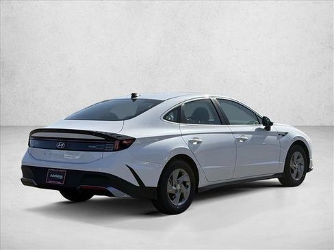 New 2026 Hyundai Sonata SE image 2