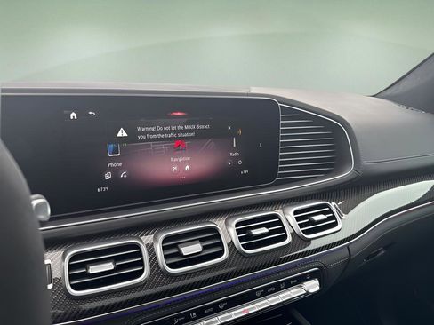 Used 2025 Mercedes-Benz GLS 63 AMG 4MATIC image 13