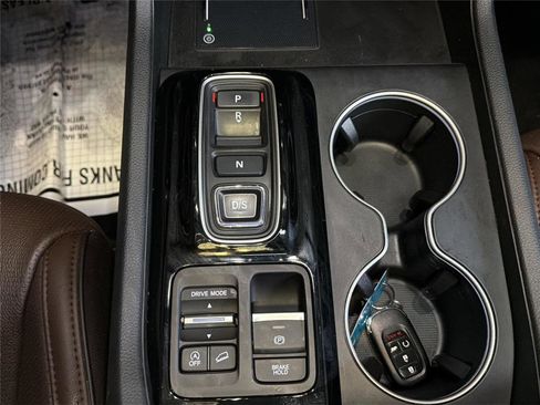 Used 2023 Honda Pilot Elite image 22