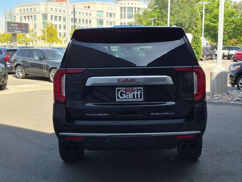 Used 2021 GMC Yukon Denali w/ Denali Premium Package AWD/4WD image 4