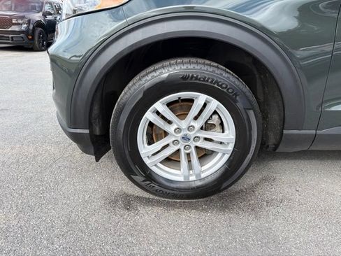 Used 2023 Ford Explorer XLT AWD/4WD image 52