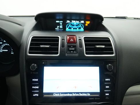 Used 2017 Subaru Forester 2.5i Premium AWD/4WD image 35