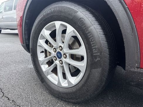 Certified 2022 Ford Escape SE w/ Cold Weather Package image 8