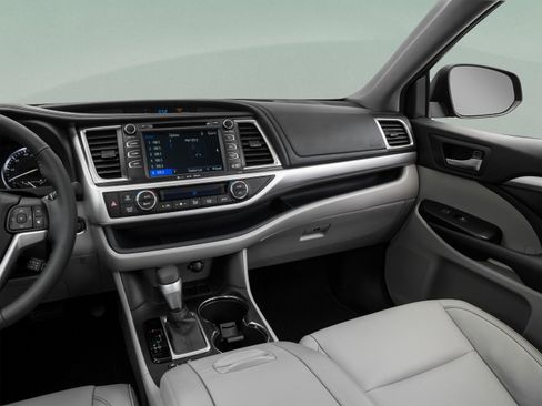 Used 2016 Toyota Highlander XLE image 51