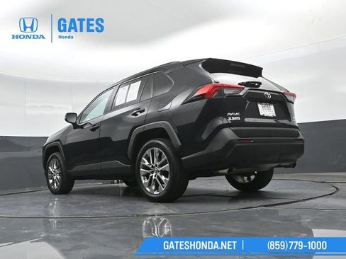 Used 2019 Toyota RAV4 XLE Premium w/ Cold Weather Package AWD/4WD image 43