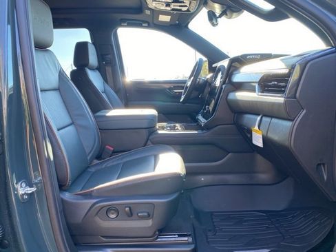 New 2026 GMC Yukon AT4 w/ AT4 Premium Package image 28