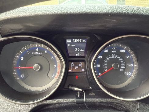 Used 2017 Hyundai Elantra GT FWD image 33