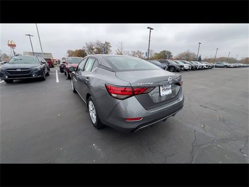 Used 2023 Nissan Sentra S image 6