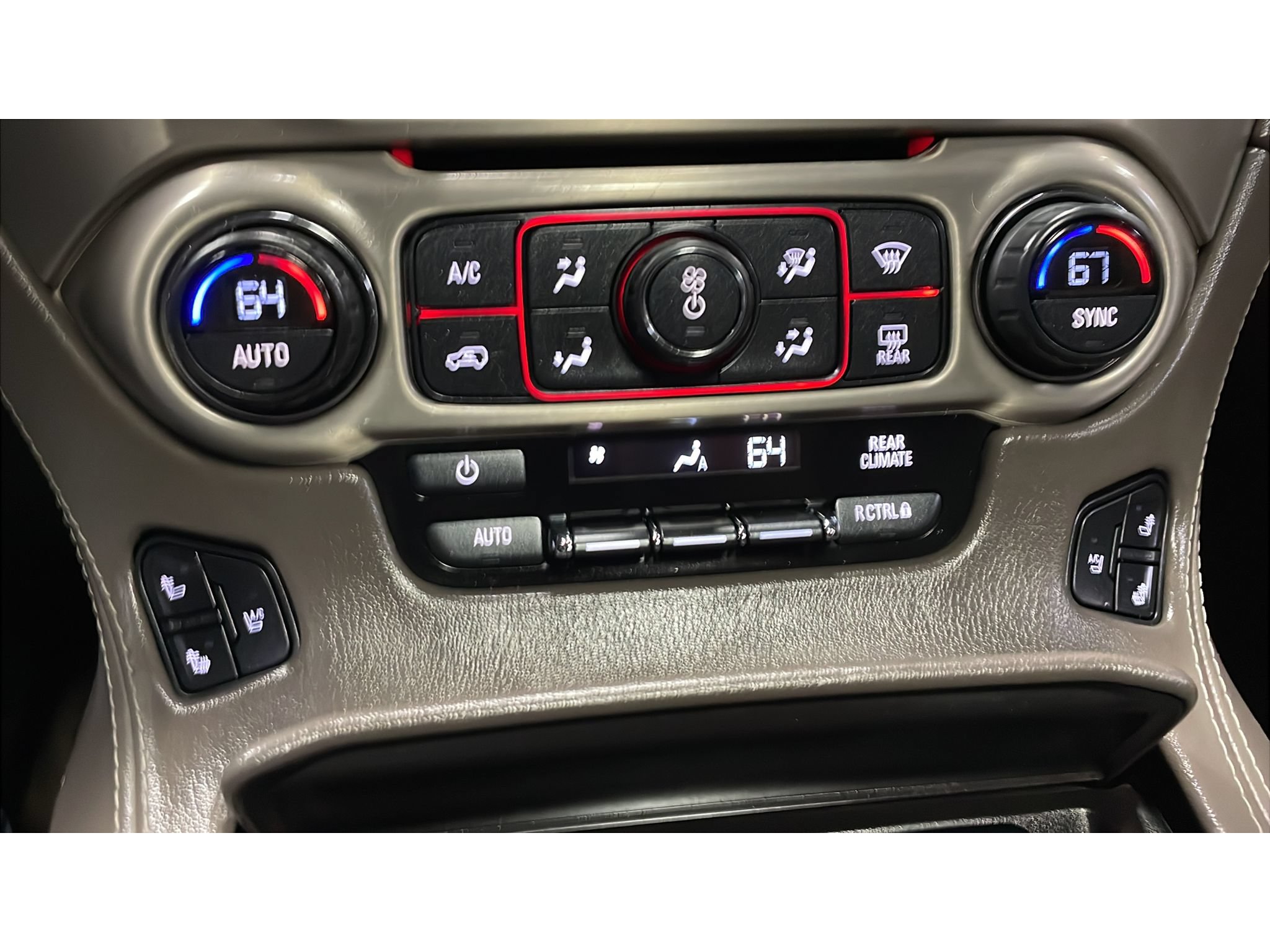 Used 2015 GMC Yukon Denali w/ Open Road Package AWD/4WD image 14