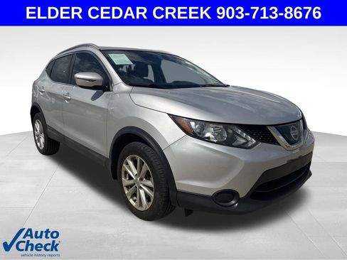 Used 2018 Nissan Rogue Sport SV FWD image 1