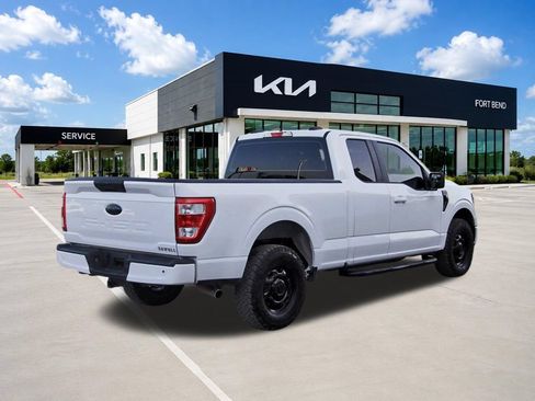 Used 2023 Ford F150 XL w/ FX4 Off-Road Package AWD/4WD image 5