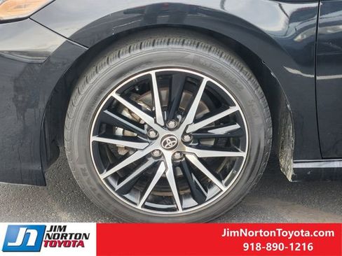 Used 2024 Toyota Camry SE w/ Cold Weather Package image 13