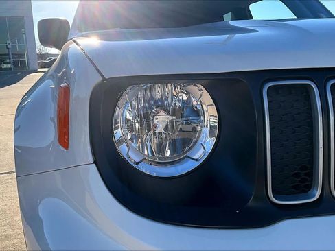 Used 2023 Jeep Renegade Latitude image 23