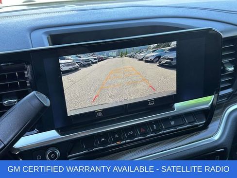 Used 2023 Chevrolet Silverado 1500 LT AWD/4WD image 4