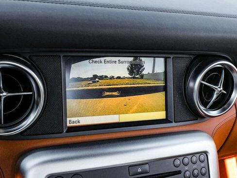 Used 2011 Mercedes-Benz SLS AMG Coupe image 26