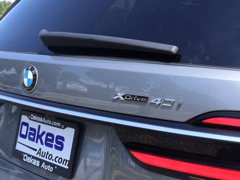 Used 2025 BMW X7 xDrive40i AWD/4WD image 8
