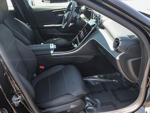 Used 2025 Mercedes-Benz C 300 Sedan image 17