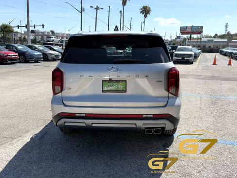 Used 2025 Hyundai Palisade SEL AWD/4WD image 3