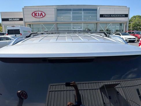 Used 2018 Lincoln Navigator Select w/ Technology Package AWD/4WD image 6