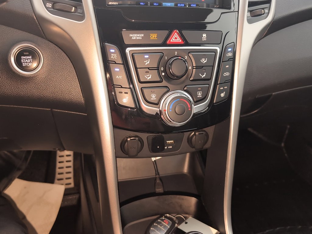 Used 2016 Hyundai Elantra GT w/ Option Group 02 FWD image 22
