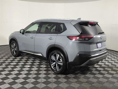 Used 2021 Nissan Rogue SL w/ Premium Package image 7