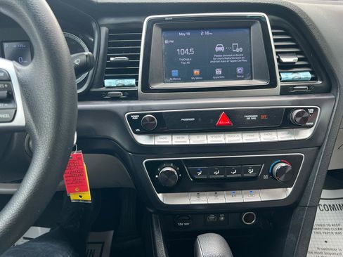 Used 2019 Hyundai Sonata SE FWD image 20
