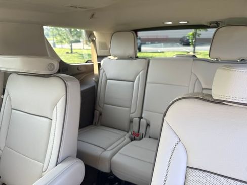 Used 2024 GMC Yukon Denali w/ Denali Reserve Package AWD/4WD image 23