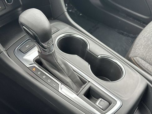 Certified 2024 Chevrolet Equinox LT w/ LPO, Floor Liner Package image 29