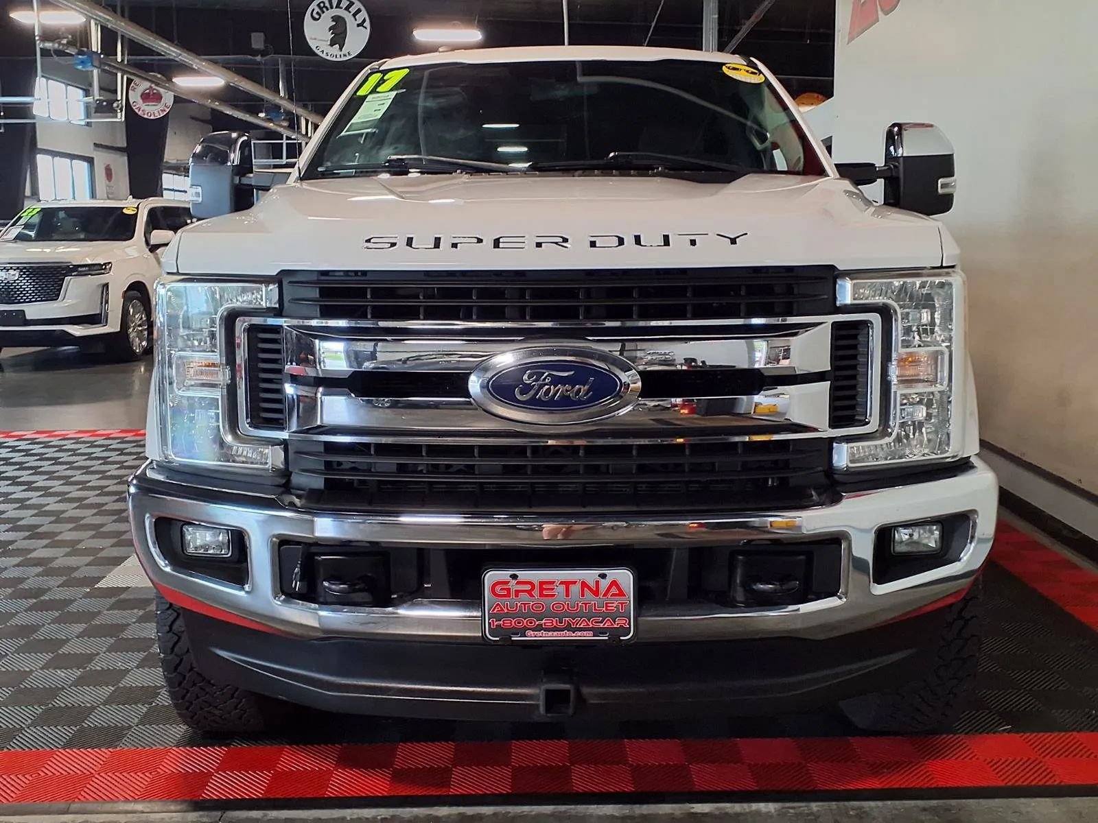 Used 2017 Ford F250 XLT w/ XLT Value Package AWD/4WD image 3