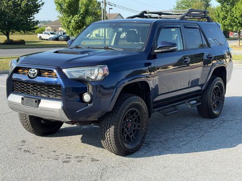Used 2019 Toyota 4Runner TRD Off-Road Premium AWD/4WD image 4