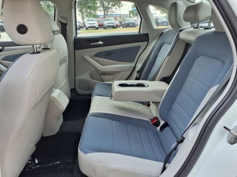New 2025 Volkswagen Jetta SE image 20