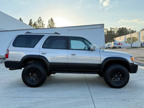 Used 1999 Toyota 4Runner Limited AWD/4WD image 8