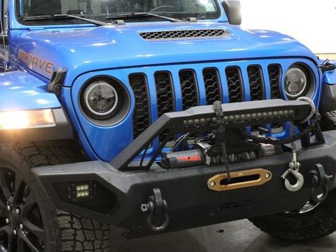 Used 2021 Jeep Gladiator Mojave AWD/4WD image 37
