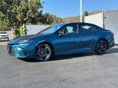Used 2025 Toyota Camry XSE FWD image 1