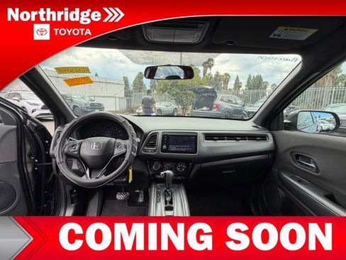 Used 2019 Honda HR-V Sport image 8