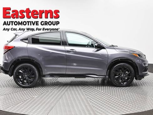 Used 2021 Honda HR-V Sport image 4