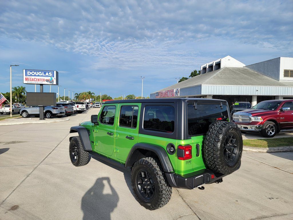 Used 2026 Jeep Wrangler Unlimited Sport AWD/4WD image 3