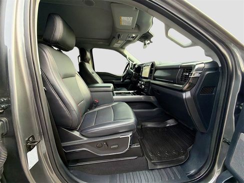 Used 2024 Ford F250 Lariat w/ Lariat Ultimate Package image 32