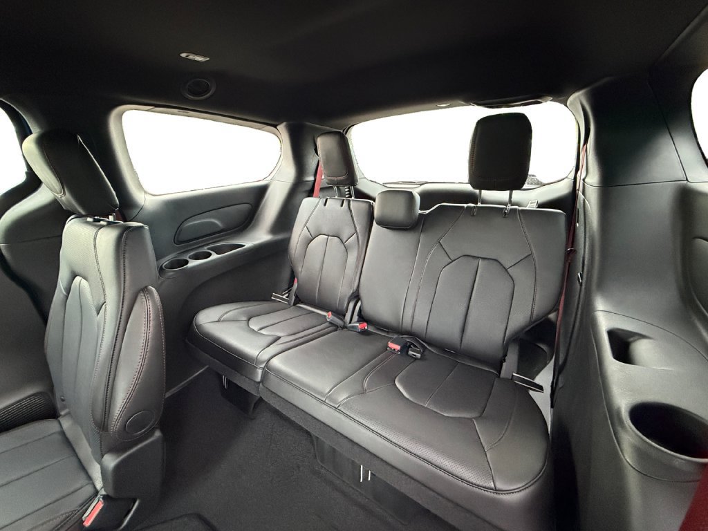 New 2027 Chrysler Pacifica Select AWD/4WD image 22