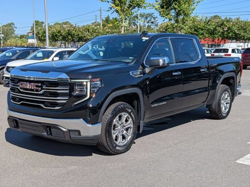 Used 2024 GMC Sierra 1500 SLT AWD/4WD image 7