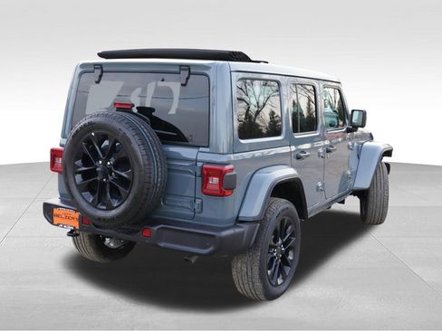 Certified 2025 Jeep Wrangler Unlimited Sahara w/ Safety Group image 6