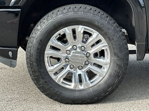 Used 2021 GMC Sierra 2500 Denali w/ Denali Ultimate Package image 32