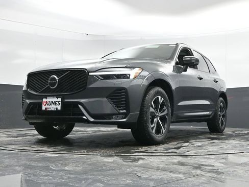 New 2026 Volvo XC60 B5 Core w/ Protection Package Premier image 42