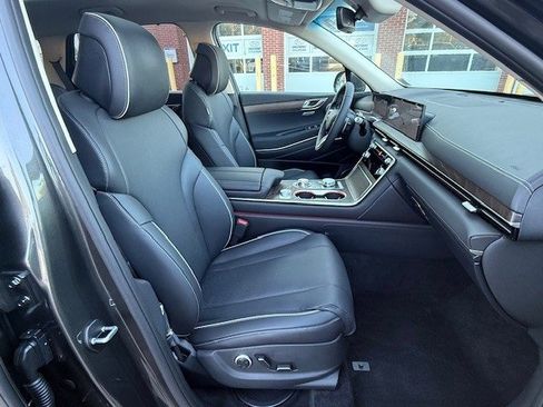 New 2026 Genesis GV80 2.5T Advanced image 17