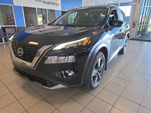 Used 2023 Nissan Rogue SL w/ SL Premium Package FWD image 4