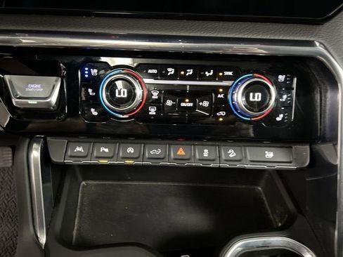 Used 2024 GMC Sierra 1500 Denali w/ Denali Reserve Package image 18