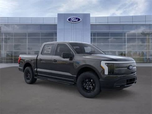 New 2025 Ford F150 Lightning XLT image 7